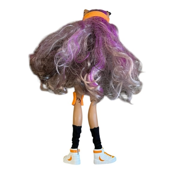 Monster High Doll Clawdeen Wolf Ghoul Spirit Mattel 2022 - Picture 2 of 4